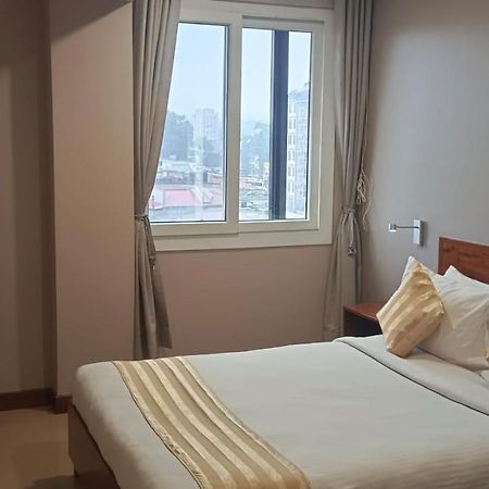 Venus Premier Hotel Аруша Экстерьер фото