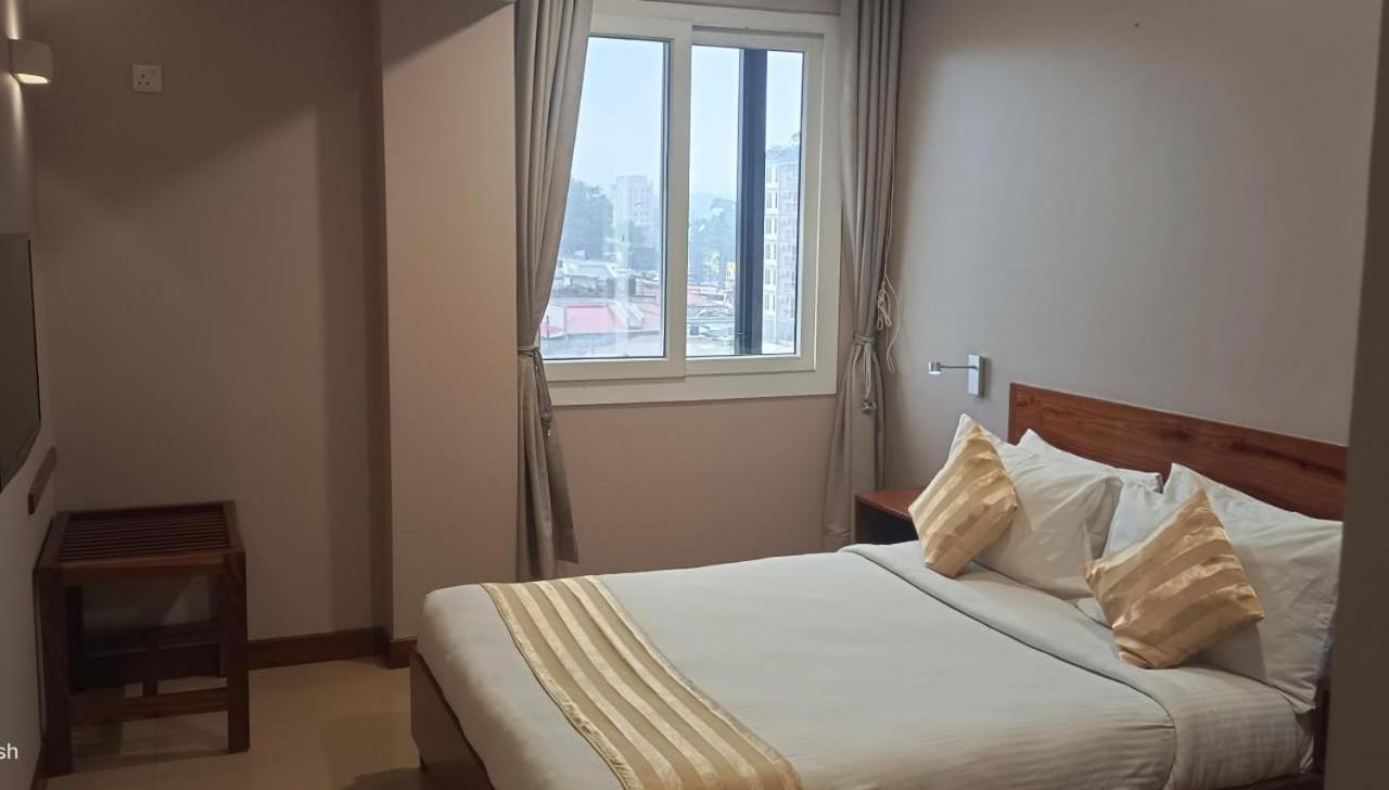 Venus Premier Hotel Аруша Экстерьер фото