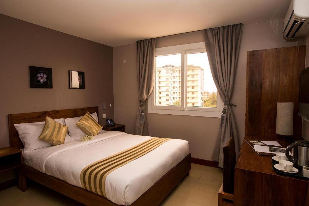 Venus Premier Hotel Аруша Экстерьер фото