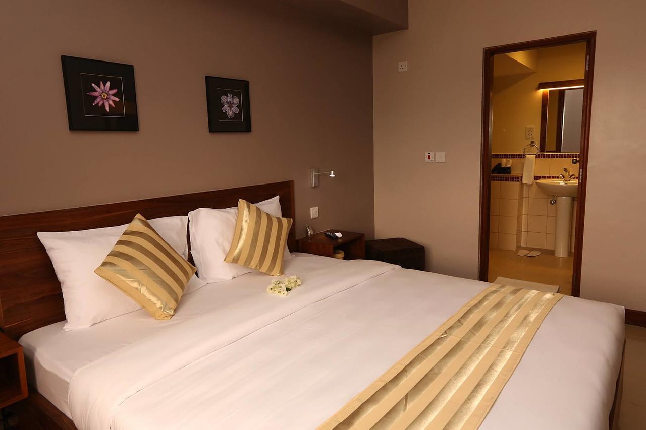 Venus Premier Hotel Аруша Экстерьер фото